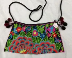 新品未使用　エスニック刺繍バッグ ポンポン 編み込み紐 大容量 民族 トート