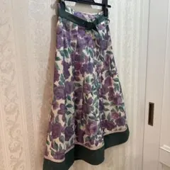 【値下げ】an another angelus 花柄フレアスカート ベルト付きのサムネイル