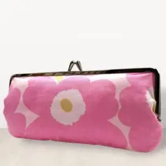 美品　marimekko　マリメッコ　ウニッコ柄　がま口　ポーチ　横長　ピンク