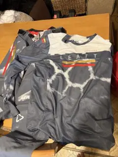 leatt オフロード　上下セットのサムネイル
