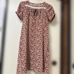 花柄 ひざ丈ワンピース 半袖 レッド系