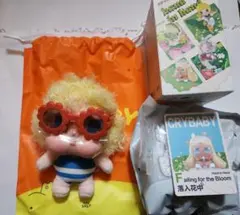 CRY BABY Vacation mode on &Hand in hand