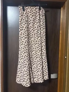 W closet 花柄フレアロングスカートのサムネイル