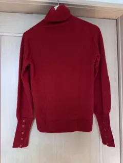赤色タートルネックセーター 長袖