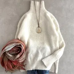 訳アリ　ティッカ　ヤクタートルニットプルオーバー　オフホワイト