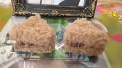 クマ耳型ベージュヘアピン