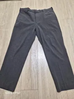 UNIQLOグレー スラックス ウエスト調整機能付き