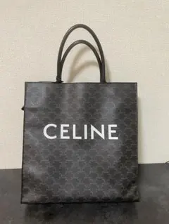 こ*り様 ‼️最終値下げ‼️CELINE バーティカルカバ　トートバッグ　ラージ