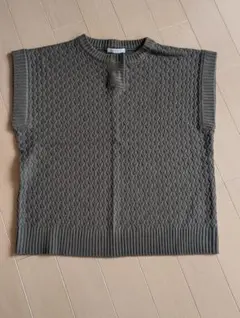 CONTEATTO ベージュ 半袖ベスト