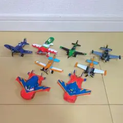 トミカ　カーズ　プレーンズ　8台セット
