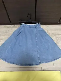 シュープリームララ　膝丈スカートのサムネイル