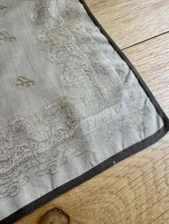 【Elena Valentino】オリーブグリーン レース模様 ハンカチ