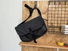 グレー ブラック ショルダーバッグ サコシェのサムネイル