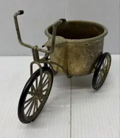 Item thumbnail for item b855a5dc-43fd-42ed-81bd-6182428cb03f