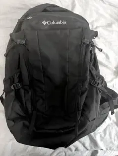 美品 コロンビア Columbia バックパック レッドウッド 32L 黒 希少 美品 コロンビア Columbia バックパック レッドウッド 32L 黒 希少