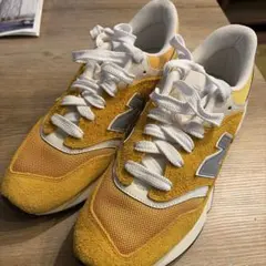 黒*士様 New Balance イエロー スニーカー