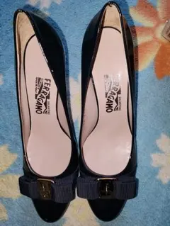 SalvadoreFeragamoパンプス　サイズ8　中古品