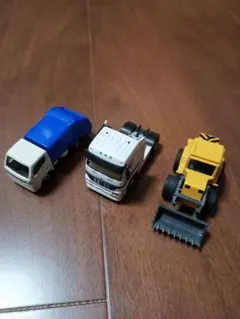働く車、ミニカー３台セット‼️