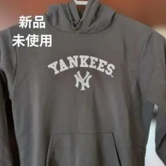 Yankees フード付きパーカー ダークグレー　裏起毛　L　新品未使用