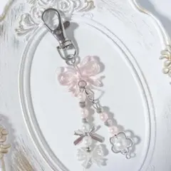 【No.253】ビーズキーホルダー　チャーム　ピンク　　リボン　メンカラ　推し活