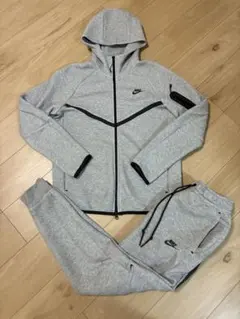 ナイキテックフリース　セットアップ　上下　Mサイズ　美品　国内正規品