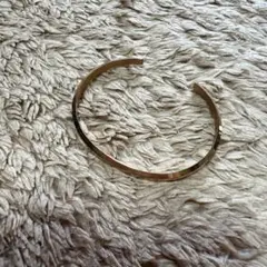 シンプル ゴールド バングルのサムネイル