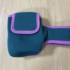 フェリシモ　FELISSIMO　リストポーチ　リストバンドのサムネイル