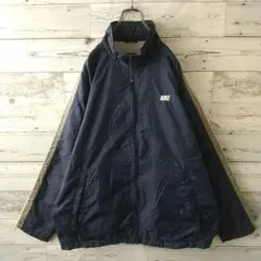 人気☆ナイキ 刺繍ロゴ ツートンサイドライン ナイロンジャケット L相当