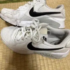 中古品Nike Air MAX　スニーカー ホワイト　25cm