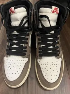 Travis Scott × Nike Air Jordan 1 Retro …のサムネイル