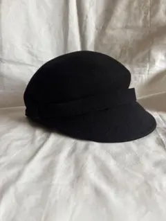 黒いウールキャスケット