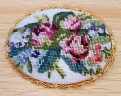 薔薇プチポアン刺繍横型ブローチ