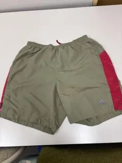 adidas ショートパンツ