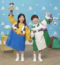 韓国限定】ウッディなりきりトイ•ストーリー5キッズレインコート
