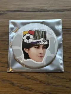 のぞいてみるく？展 山中柔太朗 缶バッチ