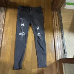 ダークグレー スリムフィット デニムパンツ