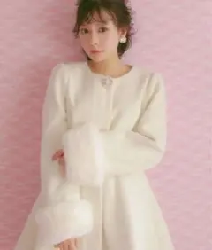 evelyn ビジューコート　リボンティペット付き　ホワイト