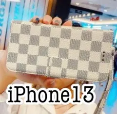 iPhone13 チェック柄手帳型ケース　ホワイト