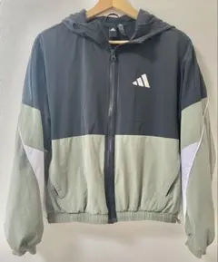 Adidas ウィンドブレーカー　ナイロンジャケット