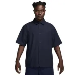 定価9900円　NIKE 半袖シャツ ネイビーのサムネイル