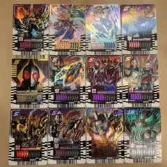 仮面ライダー　トレーディングカード　12枚セット