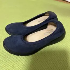 空飛ぶ 洗えるエレガントフィットパンプス　23