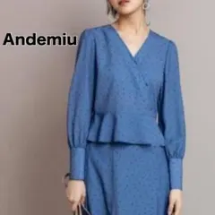 【Andemiu】貴島明日香 コラボ ドット ペプラム ブラウスのサムネイル