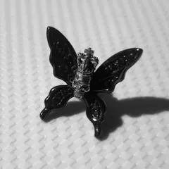 ジャスティンデイビス CROWN STUD ピアス - メルカリ