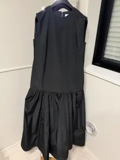 emmi ブラック ノースリーブ ロングワンピース