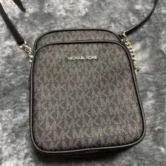 MICHAEL KORS ブラック ショルダーバッグ