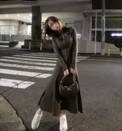 Mistreass ミストレアス　ニットワンピース　グレー MISTREASS ミストレアス ニットワンピース グレー 完売品