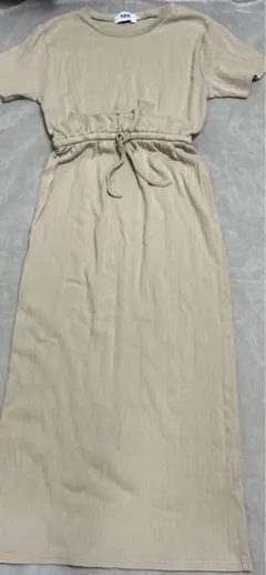 アズールバイマウジー　半袖ワンピース　ベージュ