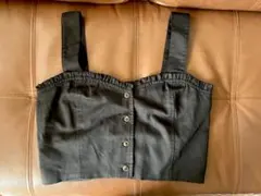 ブラックビスチェ ボタン付き フリル 黒