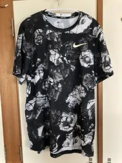 新米様専用　Nike Dri-FIT Tシャツ Mサイズ 黒×白